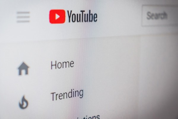 Стриминг на YouTube или Twitch: какая платформа лучше? Стриминг на YouTube или Twitch: какая платформа лучше?