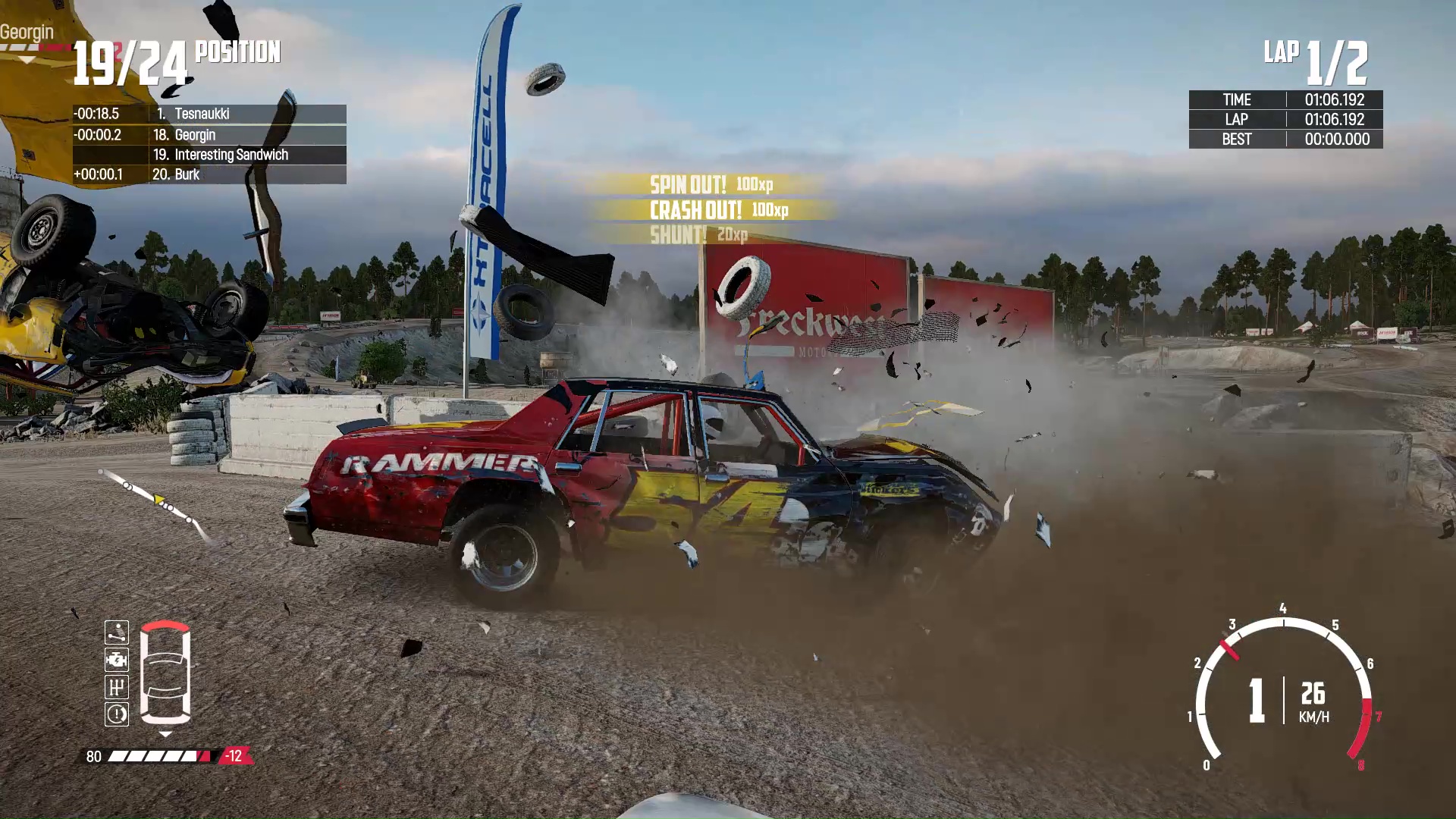 Геймплей Wreckfest — столкновения автомобилей во время гонки