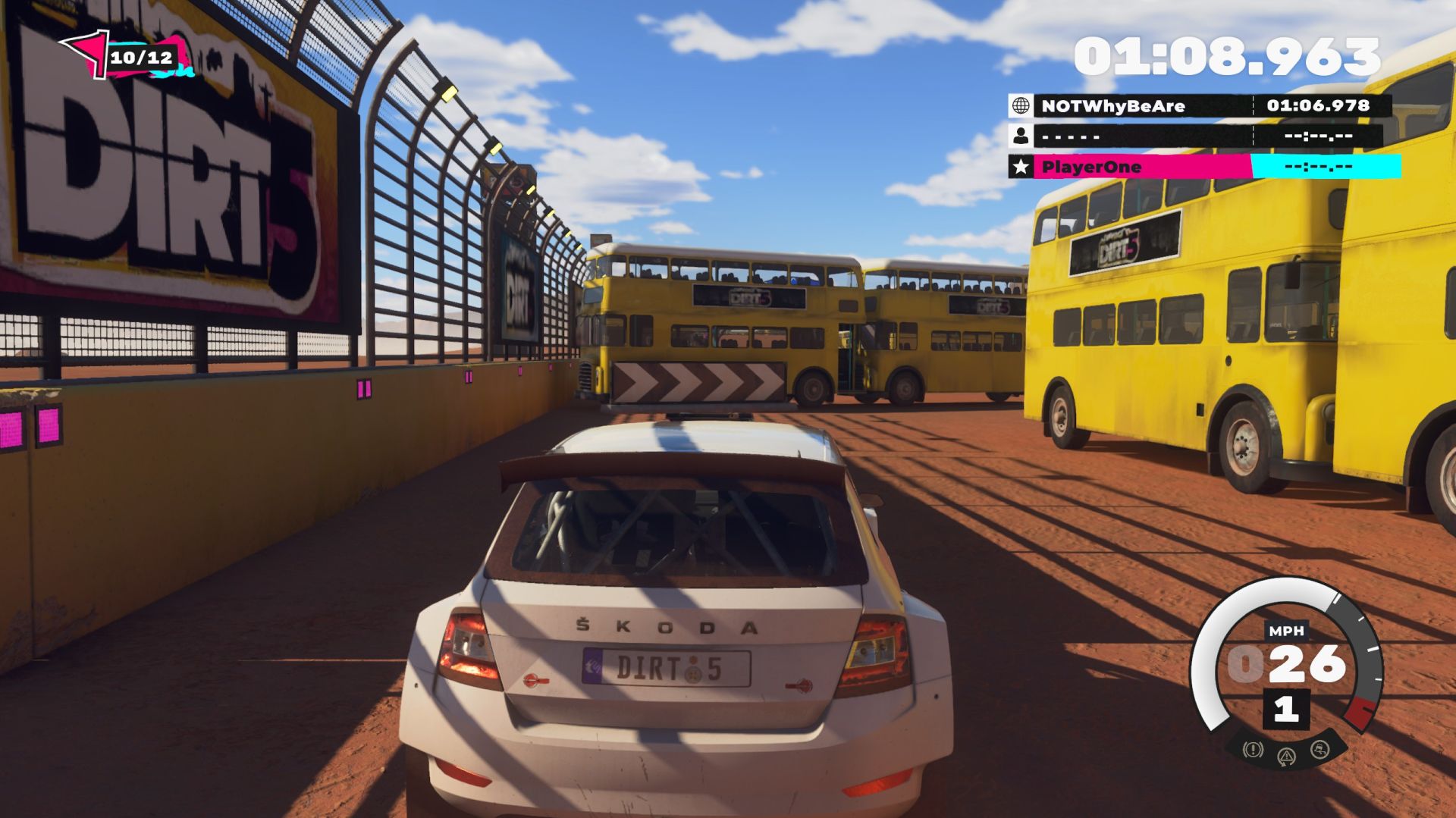 Геймплей DiRT 5: прохождение трассы с препятствиями